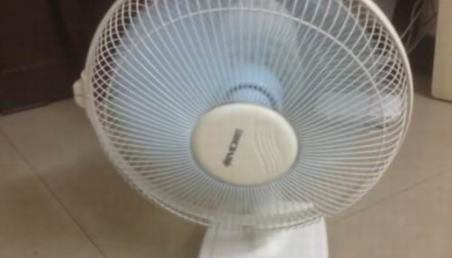 portable battery operated cooling fan